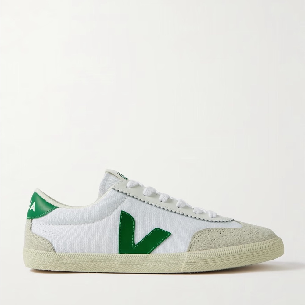Veja White and Green Casual Sneakers